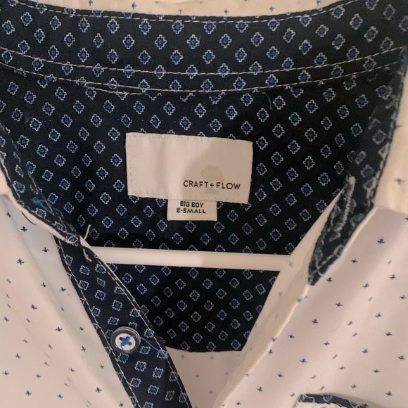 Youth button up collared dressy shirt/size small/8 - Picture 3 of 7